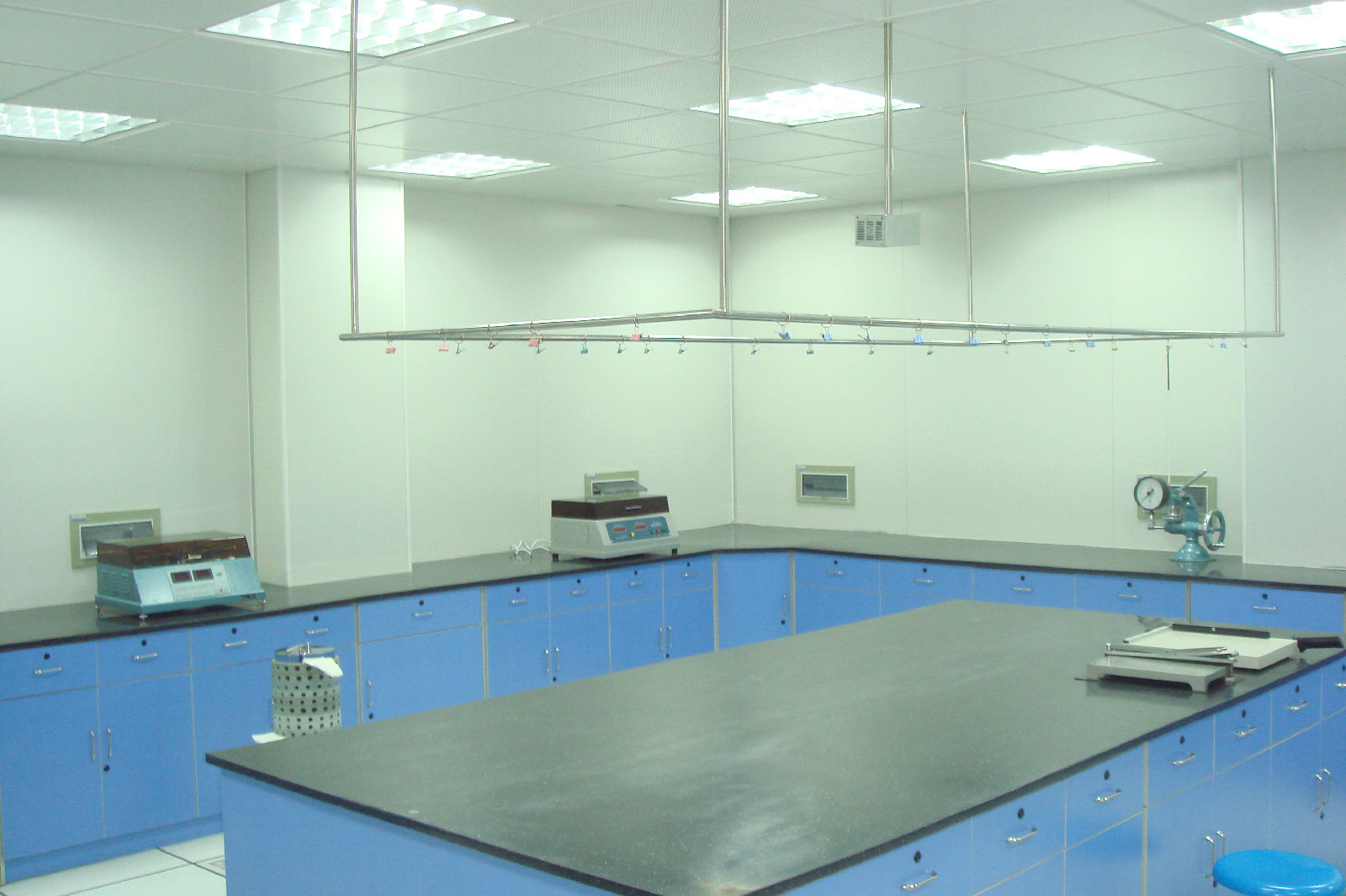 ���º�ʪʵ����